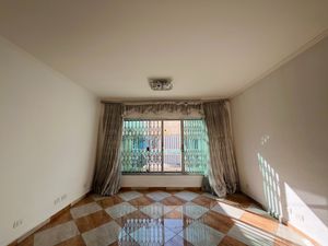 Image 11 - 924218