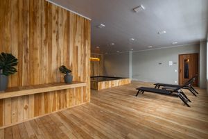 Image 30 - 924227