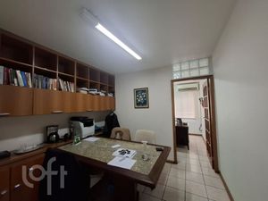 Image 5 - 924229