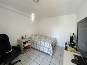 Image 9 - 924232