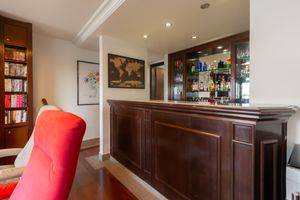 Image 24 - 924240