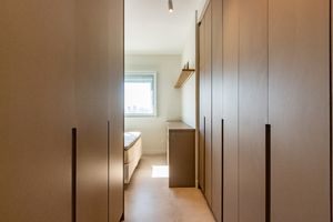 Image 14 - 924251