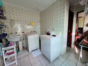 Image 24 - 924252