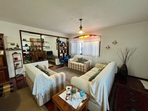 Image 32 - 924252