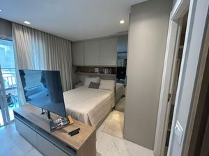 Image 21 - 924253