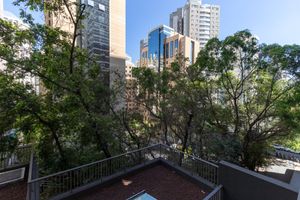 Image 12 - 924257