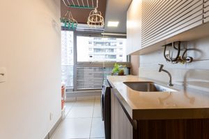 Image 30 - 924258