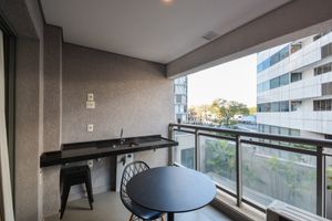 Image 14 - 924260