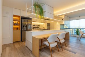 Image 13 - 924270