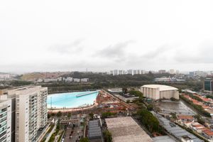 Image 21 - 924275