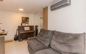 Image 3 - 924285