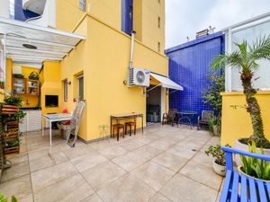 Image 4 - 924287