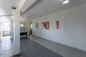 Image 26 - 924290