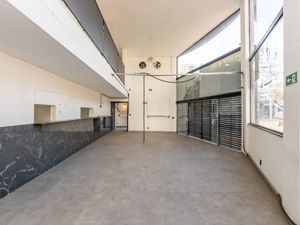 Image 7 - 924301