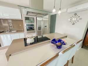 Image 34 - 924303