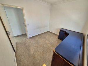 Image 37 - 924305