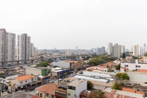 Image 19 - 924312