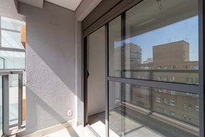 Image 21 - 924313
