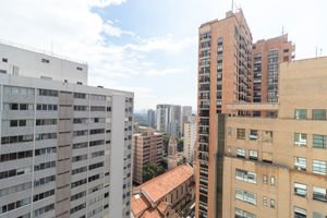 Image 9 - 924313