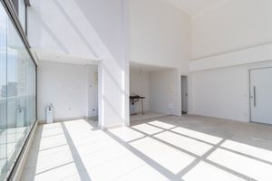 Image 1 - 924313