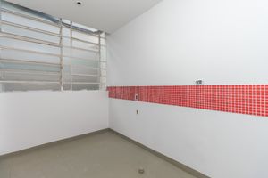 Image 21 - 924316