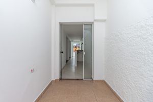 Image 28 - 924316