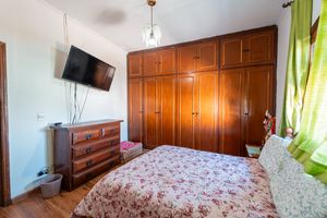 Image 30 - 924317