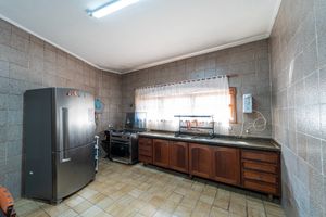 Image 13 - 924317