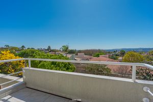 Image 35 - 924318