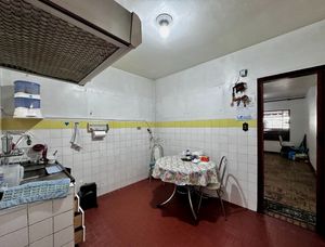 Image 33 - 924320