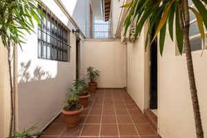 Image 17 - 924324