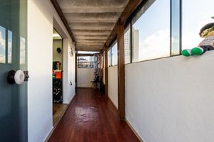 Image 37 - 924325