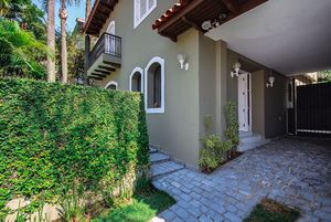 Image 31 - 924337