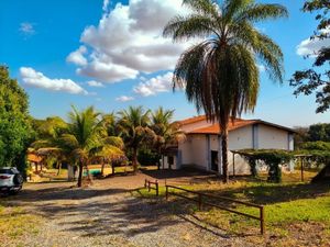 Image 16 - 924339