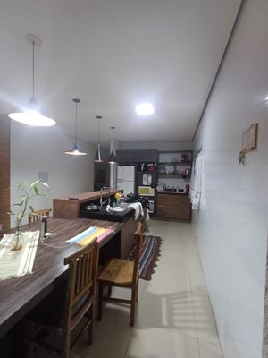Image 1 - 924341