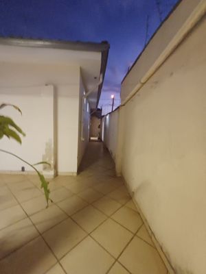 Image 7 - 924341