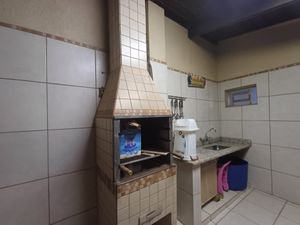 Image 8 - 924341