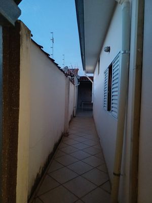 Image 10 - 924341