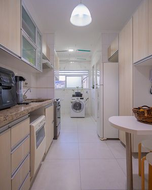 Image 5 - 924343