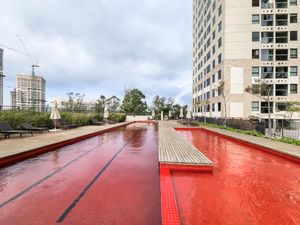 Image 18 - 924344