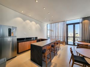 Image 26 - 924346