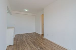 Image 4 - 924348