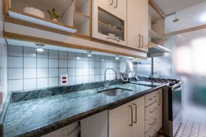 Image 13 - 924349