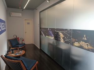 Image 2 - 924352