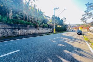 Image 1 - 924353