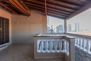 Image 39 - 924358