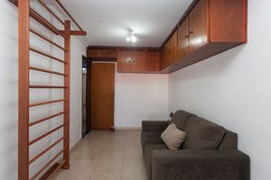 Image 33 - 924358