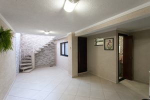 Image 14 - 924358