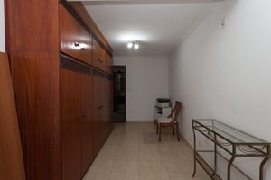 Image 24 - 924358