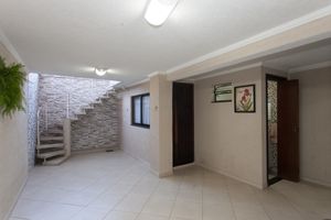 Image 15 - 924358